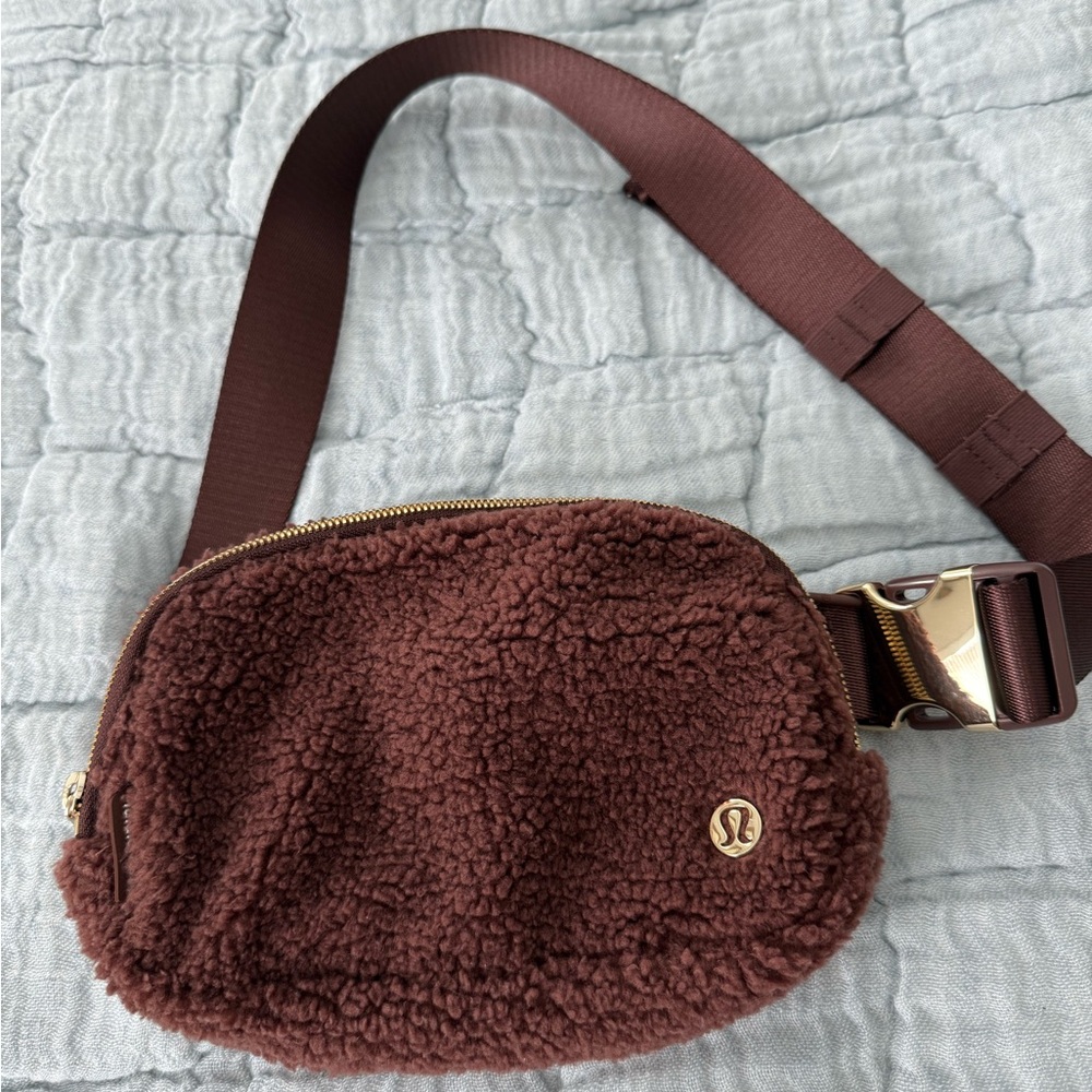 lululemon athletica Chocolate Fleece Crossbody Bag